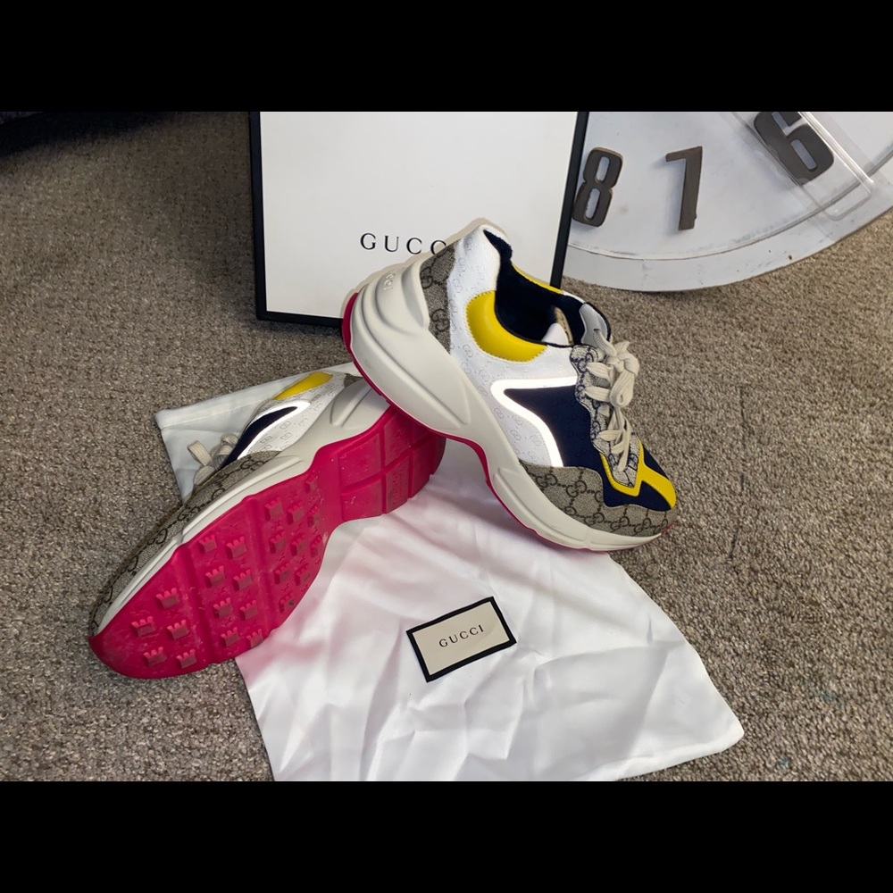 Gucci sneakers size 8.5 (male)